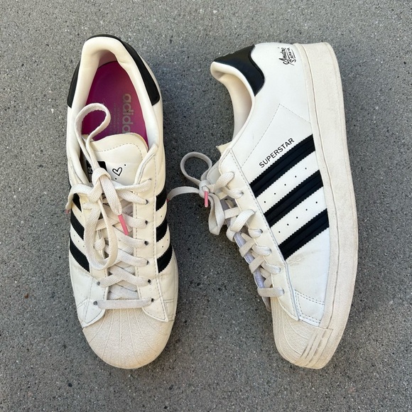 Adidas Superstar x Andre Saraiva Cream with Black Stripes and Pink Detail - Picture 1 of 11